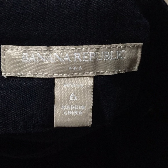 Banana republic navy skirt tie front. Size 6 - Picture 3 of 3